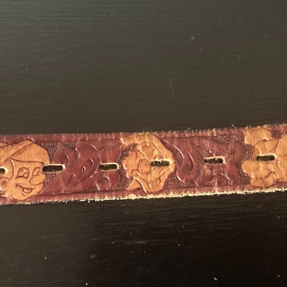 Vintage Disney Embossed Leather Belt With Characters - 28" Long 1" Wide - Picture 10 of 11